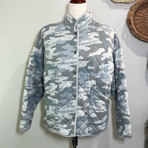 Z Supply Quilted Coat Snap Up Oversized Green Camo Women’s Size Small